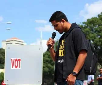 Gabriel (MDB) vota em Belo Horizonte