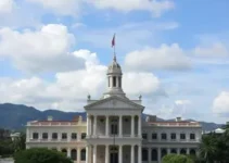 Governo de Minas transferindo capital e novos Colégios Tiradentes
