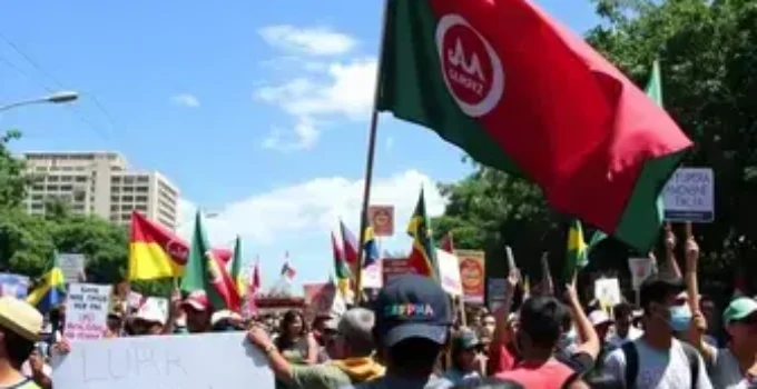 manifestantes em Belo Horizonte